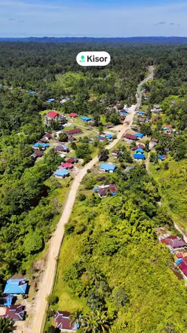 Pemandangan dari atas kampung kisor.. 