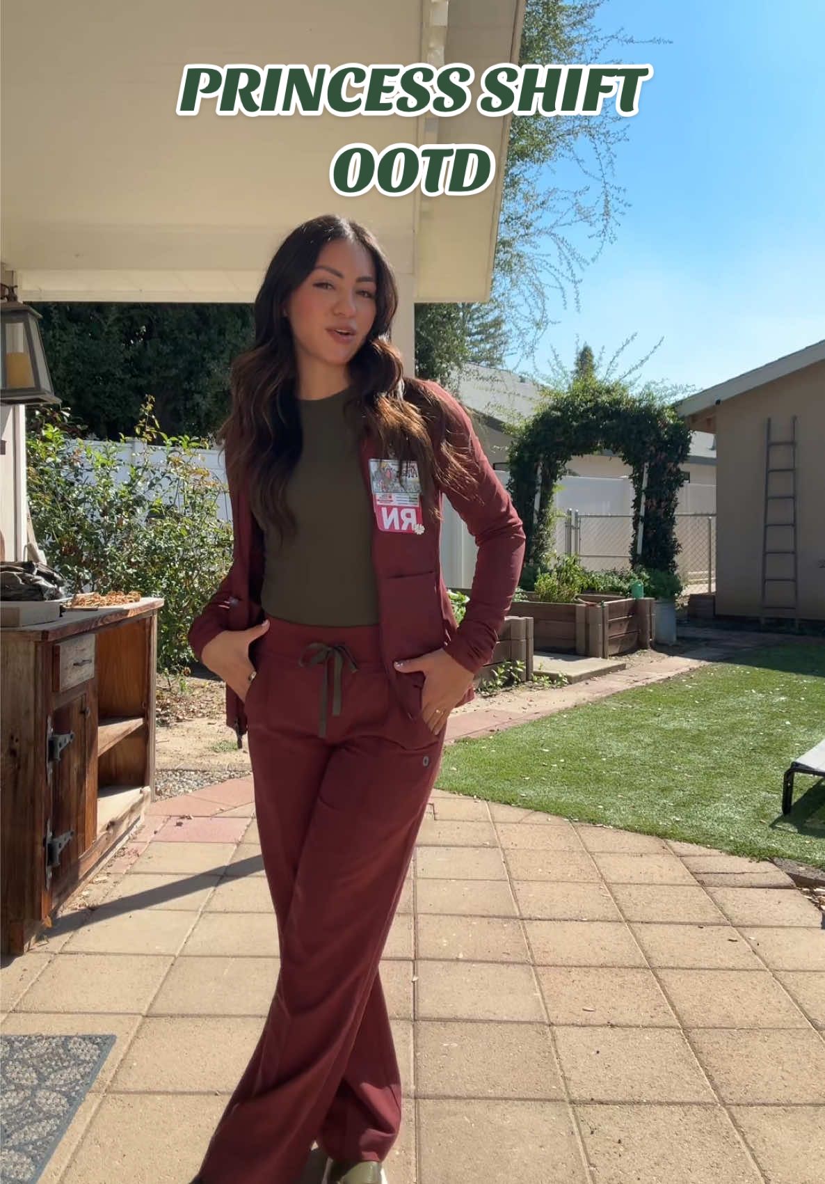 Todays nurse ootd 🤎 @wearfigs #nurse #nursing #nurseootd #figs #RN 