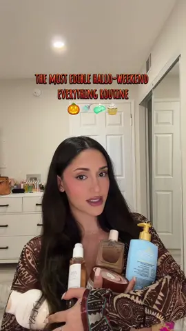 halloweekend is approaching us & I had to get my girls righttttt😏 soft and smelling good all night!!! also what is everyone being? and any guesses on what I am ;) #halloween #showerroutine 