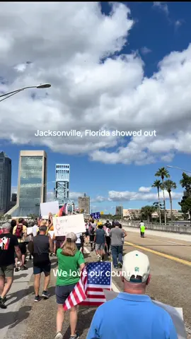 Y’all came out and showed up shout out to democracy, No king protest #nokings #trump #jacksonvilleflorid
