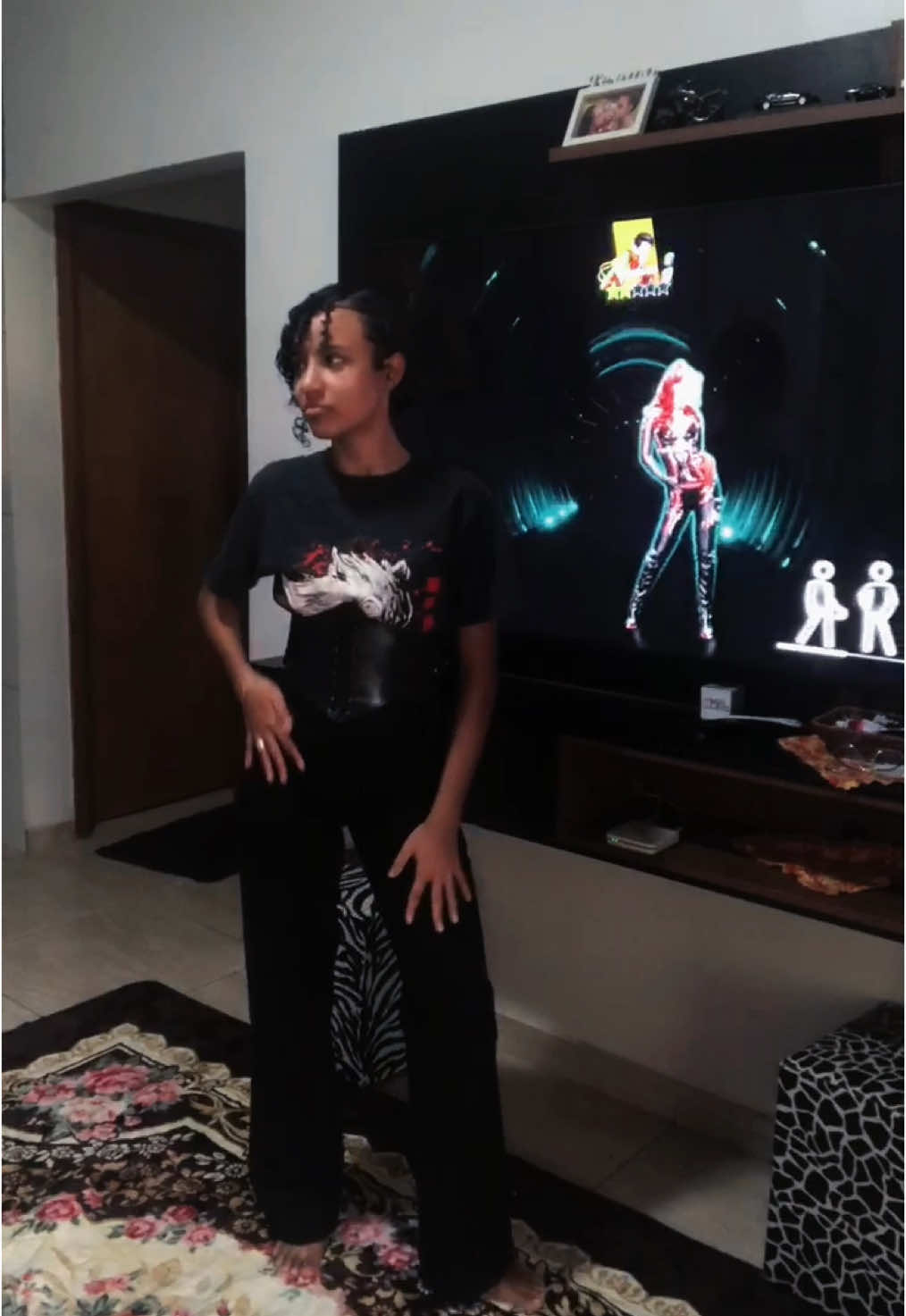 It’s dangerous‼️⚠️ @Luni ( luana ) arrasando na versão extrema de Toxic da Britney Spears, e abrindo nosso novo projeto de postar vídeos dançando nossas coreografias favoritas do @justdancegame ❤️👾 - - - #xpjd #justdanceteam #justdancebrasil #justdancegame #justdance #justdance💃 