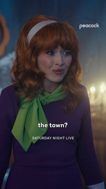Ruh roh 😳 @nbcsnl is streaming on Peacock. #SNL #SaturdayNightLive #SabrinaCarpenter #Halloween