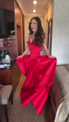 Guysss go like my photo for Best Dressed LINK IN BIO @DebsIreland ♥️ 