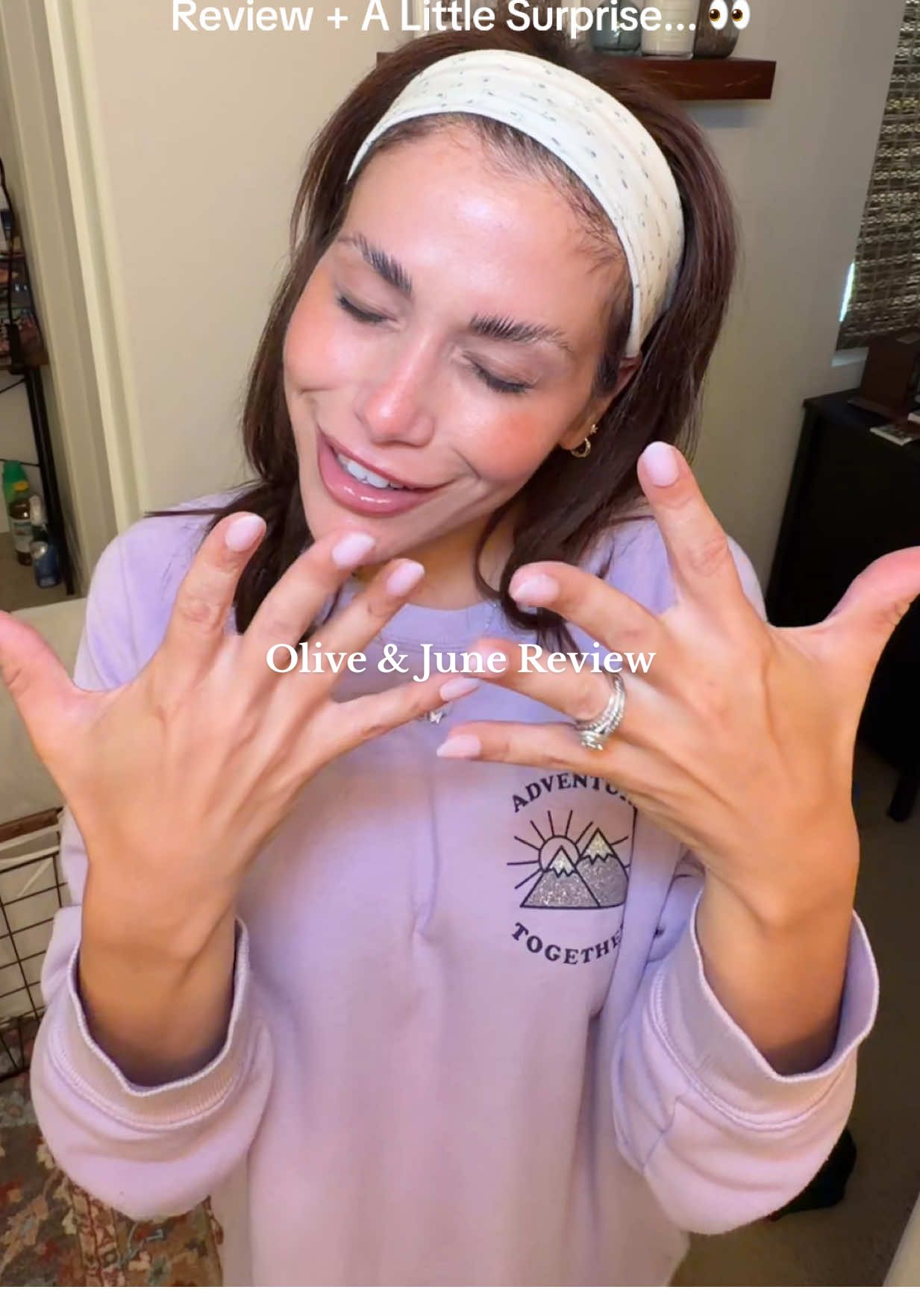 Ok! Obsessed with the quality of @Olive & June soooo good! 🤏🫶 #nails #pressonnails #forthegirls #momlife #microinfluencer 
