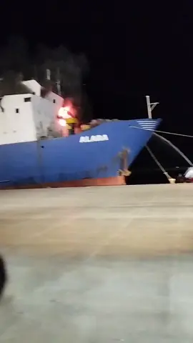 Abandon ship in port