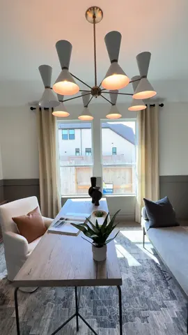 ✨ New Pulte Home Alert – The Elmaton Model ✨ 1-story beauty with 4 bedrooms, 3 baths, and 2,480 sq ft of pure style 🏡 Featuring sleek granite countertops, double ovens, stainless steel appliances, and even a pop-up charging station 🔌 — talk about convenience and class! 💰 Starting at $414,990+ 📍 Located in the heart of Valencia, Manvel TX Ready to tour this stunning home? Send me a DM or comment “ELMATON” below 👇 #DianaSellsHouston #ValenciaManvel #PulteHomes #NewConstructionTX #HoustonRealtor   