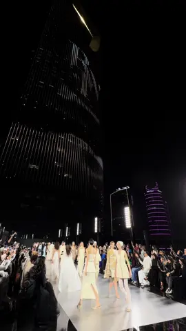 زرعتي الصحراء ورود🤎                                                                                            @Riyadh Fashion Week  #new #riyadhfashionweek #rfw #المملكة #اسبوع_الفاشن 