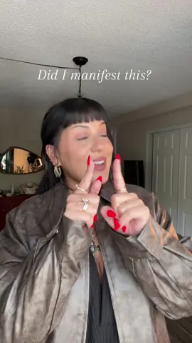 Didn’t need them but now I do 🤭 #OOTD 