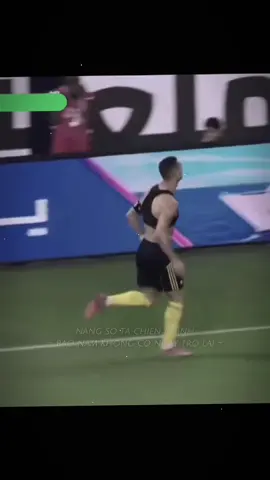 Ronaldo ở tuổi 40 vừa ghi siêu phẩm như thế này nữa đấy ... Ai bảo anh sút xa tệ thì bước ra đây? #bongda #football #ronaldo #cristianoronaldo #cr7 