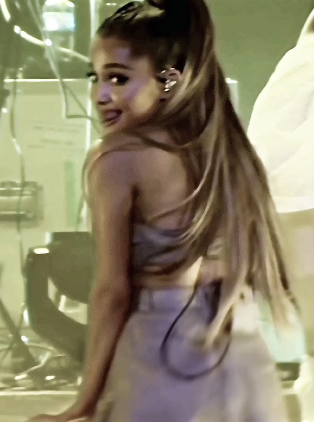 #ARIANAGRANDE :: eu que sabotei o copo dessa... 🤭 | obgg pelo engajamento do último vídeo 🤍 | scp buterascp sceneagb | #arianagrande #edit #foryou #fyp | @arianagrande | ariana grande edit funk 