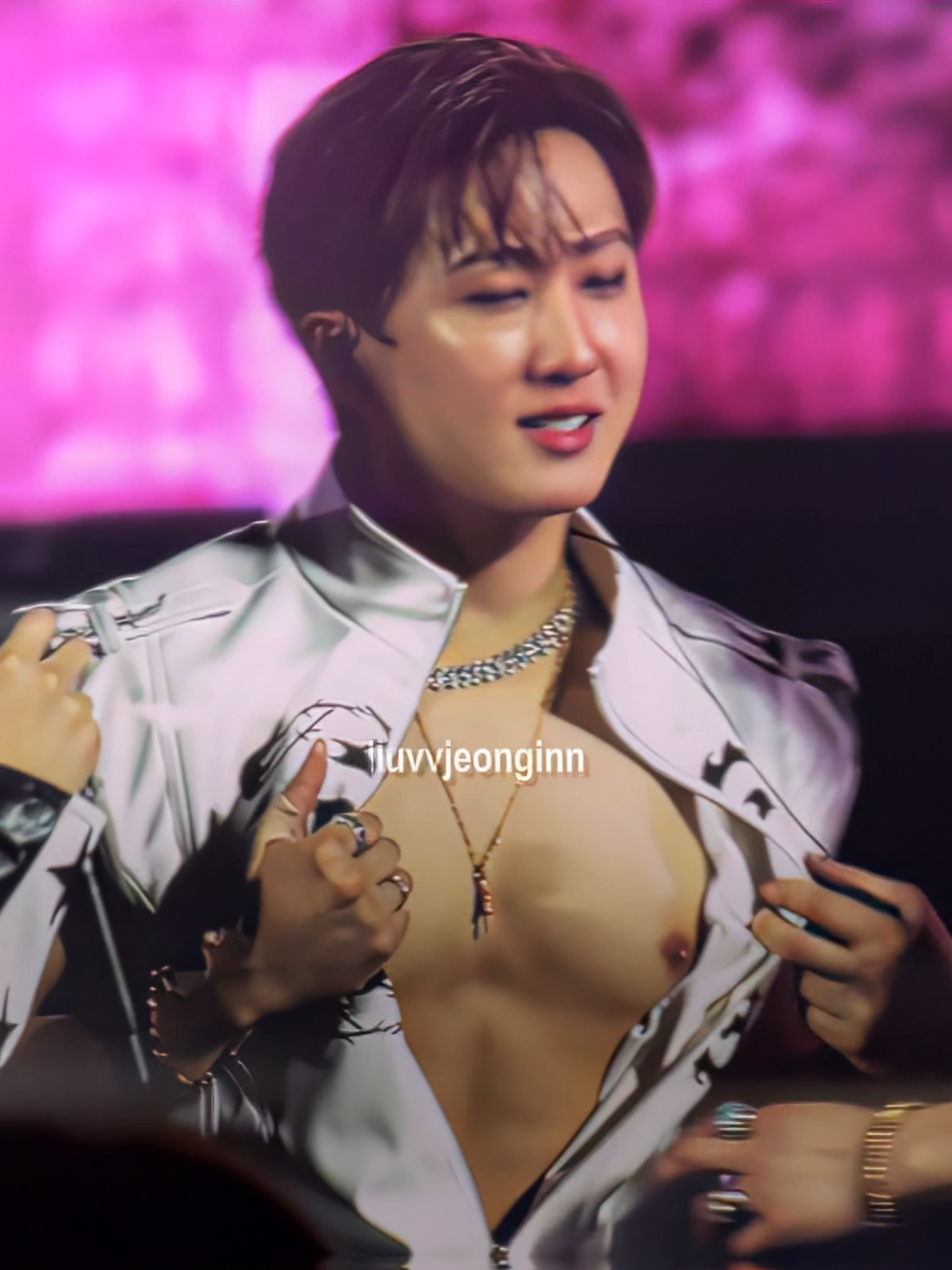 i've been waiting for this momento for three years. link in bio for the boo app! #changbin #changbinedit #booapp #𝙫𝟯𝙣𝙪𝙨𝙜𝙧𝙥 #edit #kpop #straykids #skz #straykidsedit #fyp #viral #foryou #xyzabc #xyzcba
