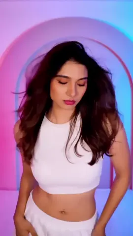 Kokaina ina ina ina 🩷💃🏼#Crazydancingcroeee619 #lovelydance #foryoupage #foryou #standwithkashmir 