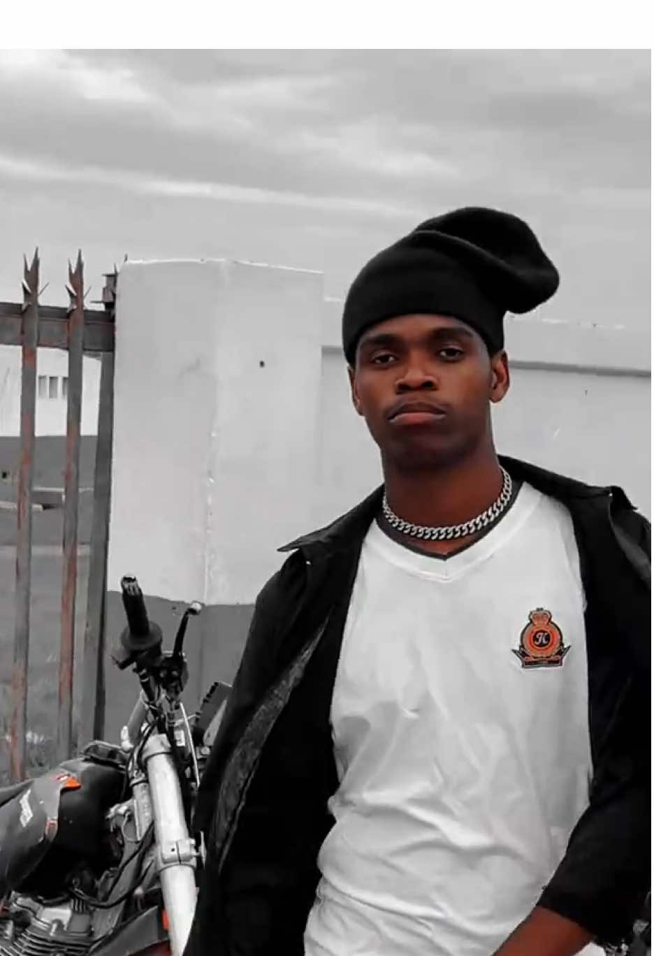 Iphathaphatha viral original song Lyrics  We are Currently Working on a new song called “Iphathaphatha” with my Twin @Okwanda and @Bongi SA #iphathaphatha #lyricsvideo 