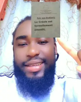 Yon université interdit etidyan yo pale kreyòl m sot mete nan bòl yo.