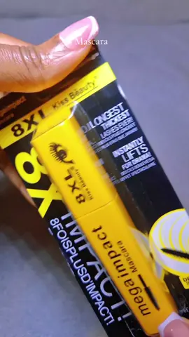 This Mascara gives a full lengthened fluffy lashes  #makeup #lashes #mascara #viral #foryoudays 