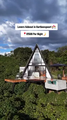 📍Hartbeespoort, Northwest  👥️Sleeps 2 Guests R1500 Per Night 🌙  #fyp#foryou #viral #trendingvideo #hartbeespoort 