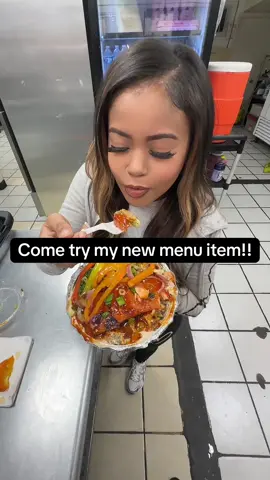 Come down to @highlyflavoredchi and try my new menu item!!! ORANGE SALMON FRIED RICE 😮‍💨😮‍💨😮‍💨😮‍💨🔥🔥🔥