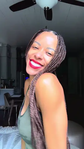 Living in athleisure as long as I see fit. 😉 Pun intended. #MomsOver40 #FitMoms #Athleisure @SoulCycle @lululemon @alo 