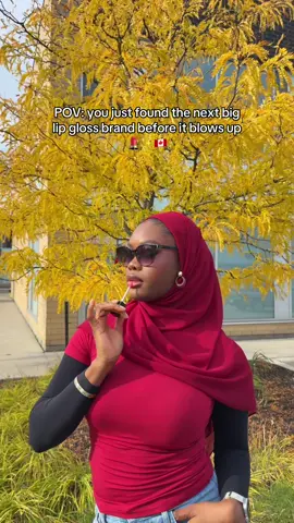 She’s Glossy, she’s juicy, she’s going to be here soon 😍. #smallbusinesslaunch #glossgoals #canadianbrand 