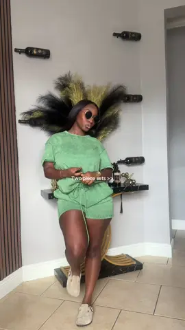 They got me at set 🤍 #fyp #twopieceset #fypviral #creatorsearchinsights 