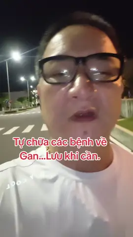 *DẠ DÀY, HP, TRÀO NGƯỢC, ĐẠI TRÀNG, RKT...(29) -Nguyên nhân: Tất cả là do axits dư bào mòn lớp niêm mạc Dạ dày thì gây Viêm, cụ thể: + Nhiễm khuẩn HP; + Stress, xuy nghĩ, áp lực.. +Gan, thận kém, + Sử dụng thuốc giảm đau nhiều. + Ăn uống, ngủ nghỉ kg khoa học... -Mức độ từ nhẹ đến nặng là: Viêm niêm mạc -> Viêm xung huyết-> Viêm chợt ->Viêm Phù nề  -> có thể gây xuất huyết ->Viêm loét-> loét thủng... ung thư. (Vị trí: Hang vị, môn vị, bờ cong lớn, nhỏ, thượng vị, môn vị....nói chung đều ở trong dạ dày).  - Các triệu chứng cơ bản: + Ợ hơi, ợ chua, đầy bụng, nóng rát...đau vùng thượng vị, vùng rốn và bên trái rốn. Ở mức độ nhẹ thì gần như kg có cảm giác đau. -Trào ngược: Là di chứng của Viêm dạ dày. tức là khi bị viêm d.dày thì ổ viêm sinh men, sinh khí...khí phải thoát ra, lên cổ... dịch vị axit trong dạ dày trào lên thực quản, làm thực quản bị bỏng axit. Gây viêm họng, nóng rát, đờm nhớt, ho, trắng lưỡi, nghẹn, khó thở, tức ngực.....Đó gọi là trào ngược thực quản.(Rất khó chịu) *LƯU Ý: - Những người bị lâu, dùng nhiều loại mà kg khỏi, hay tái đi tái lại, thì nó sẽ nằm ở 3 thể chính này:    1.Thể nhiệt(Âm hư): Người nóng, mệt mỏi, da ngứa, chóng mặt, hoa mắt, lưỡi rêu trắng, nền lưỡi đỏ, 2 bên lưỡi có dấu răng, hôi miệng, đắng miệng, đi cầu thường táo. 2.Thể hàn(dương hư):Cơ thể ớn lạnh, chân tay lạnh, uể oải, mệt mỏi, thậm chí ngứa ngáy, chóng mặt, hoa mắt, ù tai, lưỡi rêu trắng, nhợt nhạt, 2 bên có dấu răng, tiểu nhiều, tiểu đêm, mỏi lưng, sinh lý giảm, đi cầu hay lỏng, nát. 3.Thể huyết ứ: là thể nặng hơn của hai thể hàn/ nhiệt. Thường kèm theo các bệnh:Tiền đình, đau đầu, sây sẩm, chóng mặt...bệnh thoái hoá, thoát vị, xương khớp, thần kinh toạ, suy giãn tĩnh mạch, huyết áp (cao hoặc thấp), tim mạch, (nữ thì kinh nguyệt kg đều)...    Tuy nhiên tùy vào mức độ bệnh, và lứa tuổi. Triệu chứng trên sẽ nhiều hay ít. Đây là những báo hiệu bất thường,...mà cơ thể phát ra(kêu cứu)... Gốc bệnh là do chức năng gan, thận suy kém, có thể chưa thành bệnh nên đi khám ở viện, chưa ra bệnh Gan, thận..) Nếu coi nhẹ, chờ phát hiện bệnh thì khó hồi phục... - Nhà thuốc nam địa chỉ: 452/25 Lê Hồng Phong,  Nha Trang, Khánh Hoà.  Đt 0966258345 hoặc 0906009391  Chuyên chữa viêm các kiểu về Dạ dày, HP, trào ngược, đại tràng và đau đầu, tiền đình... #traonguocdaday #daday #gan #than #thinhhanh       
