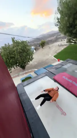 It’s freaking freezing 🧊 