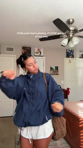 No seriously give me some space to work 😫 #justagirl #OOTD #fitcheck 