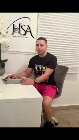 Ser dueño de un hogar SERENIDAD DE AMOR  para adultos mayores ha sido una de las experiencias más enriquecedoras de mi vida. Este camino no solo me ha enseñado a valorar profundamente la vida, sino también a comprender la importancia del respeto, la paciencia y la empatía. Cada historia, cada mirada y cada palabra de nuestros adultos mayores me ha transformado. Me han enseñado que el verdadero valor de la vida no está en lo material, sino en el tiempo compartido, en el amor brindado, y en la dignidad con la que elegimos tratar a quienes nos precedieron. Hoy entiendo que brindar calidad de vida en esta etapa no es solo un trabajo, es una vocación. Y agradezco cada día la oportunidad de crecer como ser humano, aprendiendo de quienes tienen tanto que enseñarnos. 🙏🏻😇🙌🏻