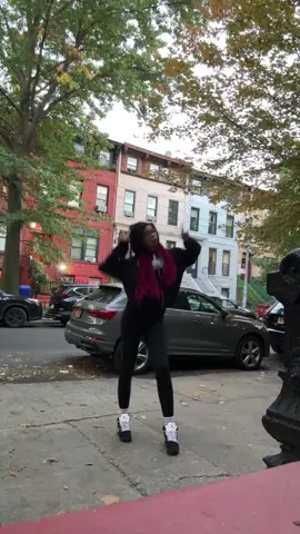 this dance is so cutee, ima redo tmr 😭. dc: @👾👾                                      #nyc #dance #undergrounddance #nycunderground #fyp 