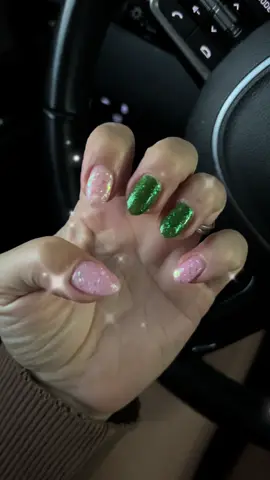 had to 💚🩷 #lessthanamonth #pinkgoesgoodwithgreen 