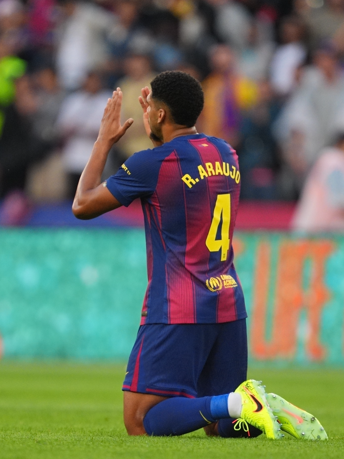 #LALIGAHighlights | FC Barcelona 2-1 Girona FC  Watch the highlights!  #LALIGAEASPORTS #BarçaGirona #DeportesEnTikTok