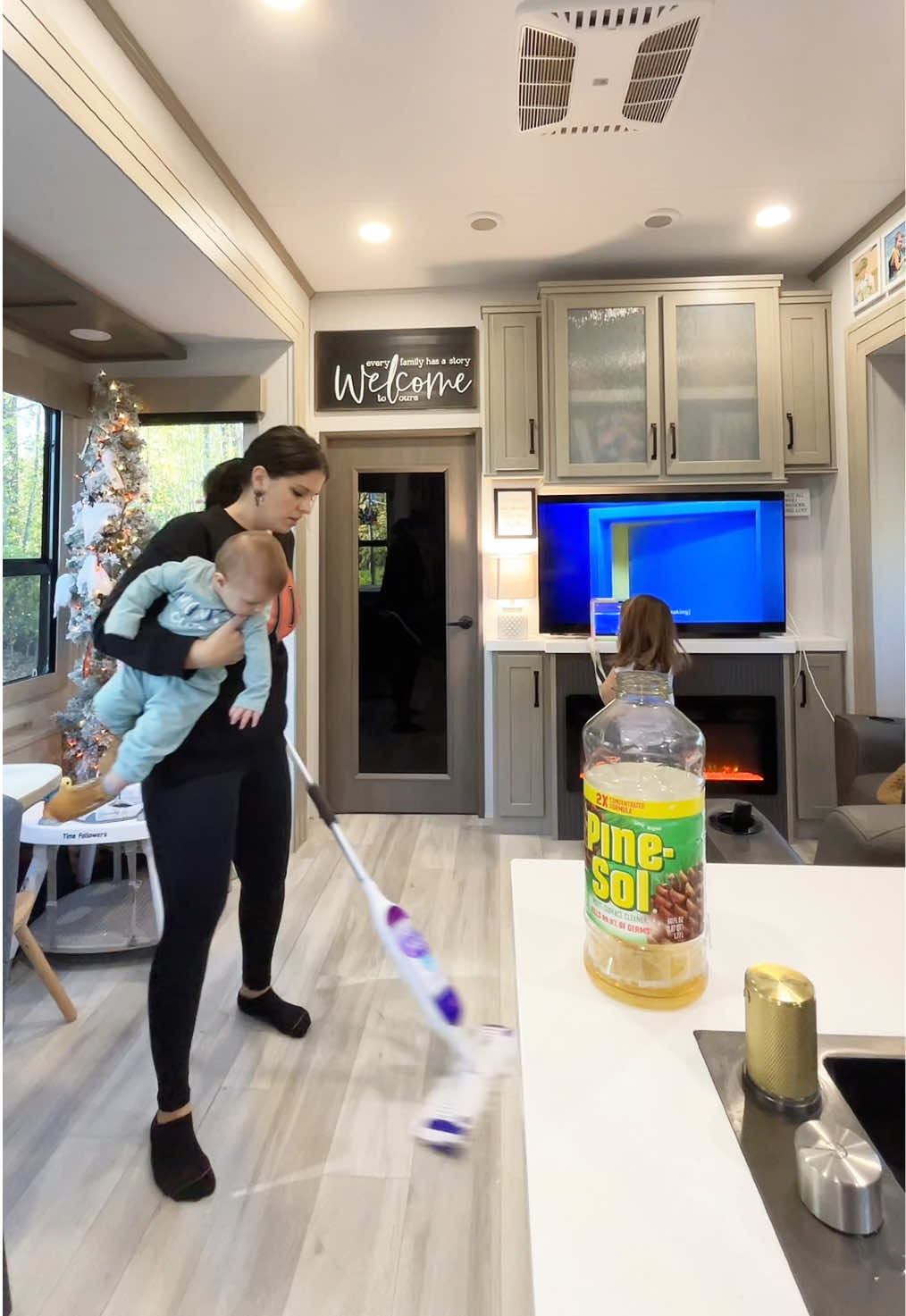 The itch to start decorating for Christmas is SO REAL #rvlife #rvfamily #fulltimerv #momlife #CleanTok 