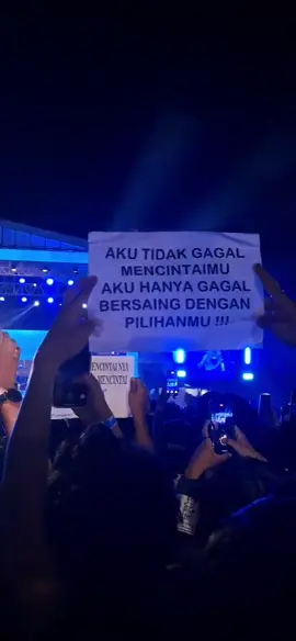 🙃 #konsermusik #forrevenge #konserlombok #fyp 