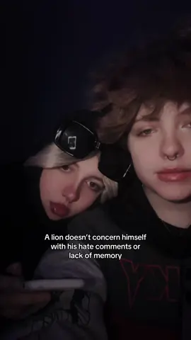 Why does my nosy look huge?? #trends #viral #lgbtq🏳️‍🌈 #FYP #Loveislove🏳️‍🌈 