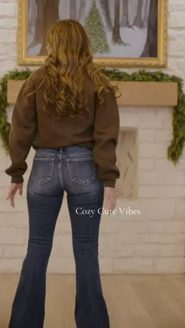 “Cute outfit combo 🍂 My Girl Patch + Duck Sweatshirt = fall perfection 🤎🦆 #baileymade #fallfit #mygirlpatchjeans #tiktokshopfinds”