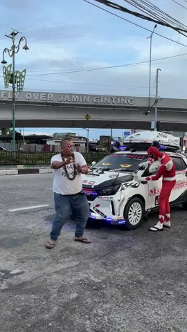 Abaikan yang lap mobil😜😜#fypシ゚ #lewatberandafyp #medan #petualangan #hiburantiktok @YOHANES 86✅✅ kameramen@ᴅᴀꜰꜰᴀ ʀɪᴠᴀʟᴅᴏ 