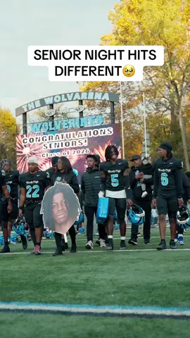 Tag a senior you’re gonna miss🥹 #fyp #viral #highschoolfootball #football #highschoolsports 