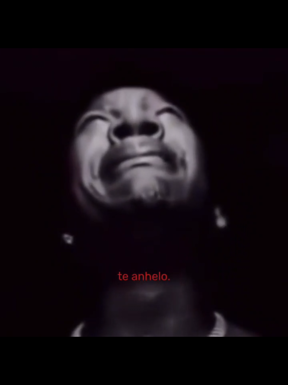 se que jamás lo verá, porque no tiene tiktok y conozco sus pasatiempos. Pero si por razones del destino das con este vídeo y llegas a chismosear quisiera decirte que  Me aterra la idea de saber que a pesar de ya haberme ido de tu vida, no del todo pero poco a poco, el contacto cero se está notando. El problema es el hecho de que te tengo un cariño tan puro y tan grande que se ha ido aferrando a ti y a tus promesas, a tus 