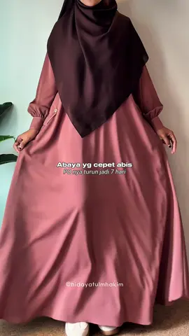 Akhirnya gak perlu nunggu lama lagi sama Abaya viral satu ini 😍 #abayaumroh #abayaantiuv #rekomendasi #abaya #abayaset 