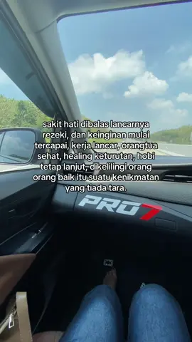 selalu trimakasih kpd orangtuaku yg selalu jadi garda terdepan saat anakmu terjatuh☺️