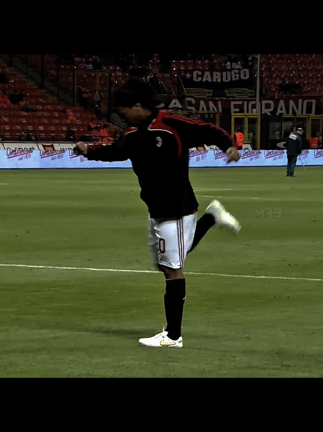 #fyp #ronaldinho #ronaldinhogaucho 