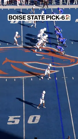 House call! 🫡#CollegeFootball #boisestate #interceptions 