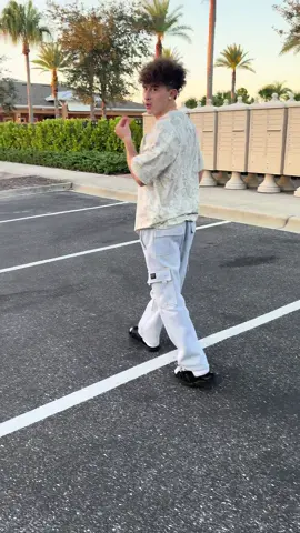 5’10 165, size MEDIUM #fbcounty #sweatpants #cargopants #mensclothing #menswear 