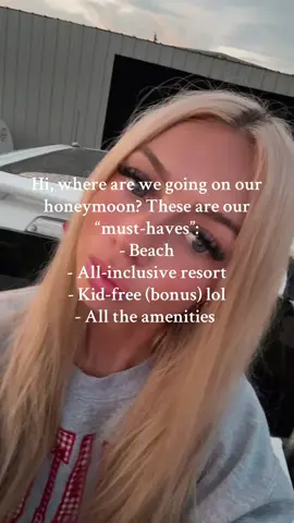 please lmk all the recommendations!!! #honeymoon #honeymoondestination #allinclusiveresort #sandals #honeymoonideas 