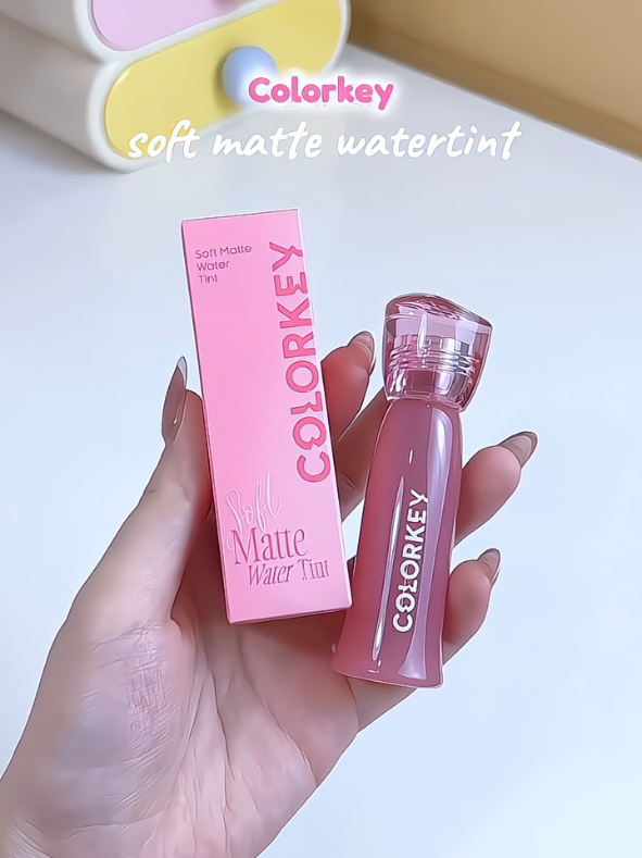 sản phẩm tui để trong giỏ hàng bà nào muốn tham khảo thì ghé xem nha#colokey #son #sontintbong 