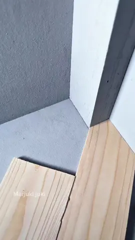 how to measure the position of a wooden corner #woodworking #tips #DIY #working #fblifestyle #woodwork #decor #doors #makersgonnamake #interior #woodart #construction #woodworking #carpenter #table #furnituredesign #woodcarving #viralreelschallenge #FineWoodworking #woodworkingcommunity #interior #wooddesign #carpenter #maker #DIY #reelsfb #furniture #wood