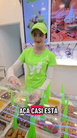 su cara 😜 Traía ganas de nieve, y la traje a sus favs, yogufrut 100%recomendado!!  #broma #nieve  #parati #recomendaciones  #humor 