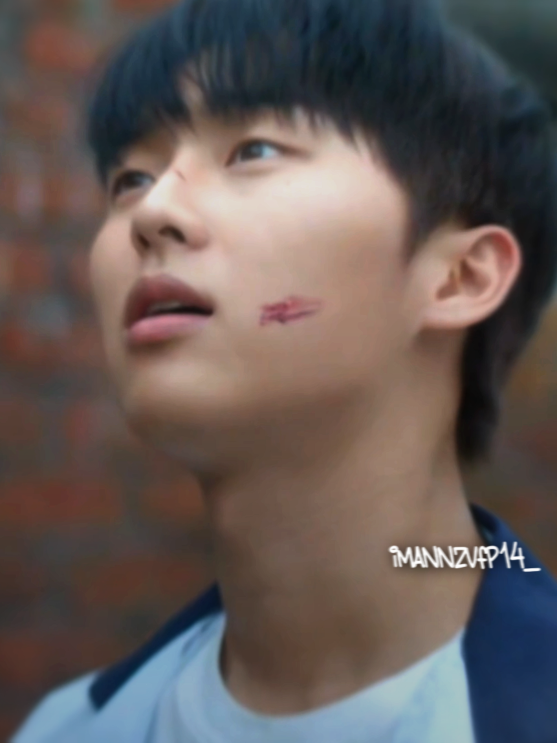 #imannzvfp14 : kasi tau wuk - - - #hayichan #choihyunwook #twinklingwatermelon #margack #sektegace  ib style // @.tyonefs scp // @wookscenes