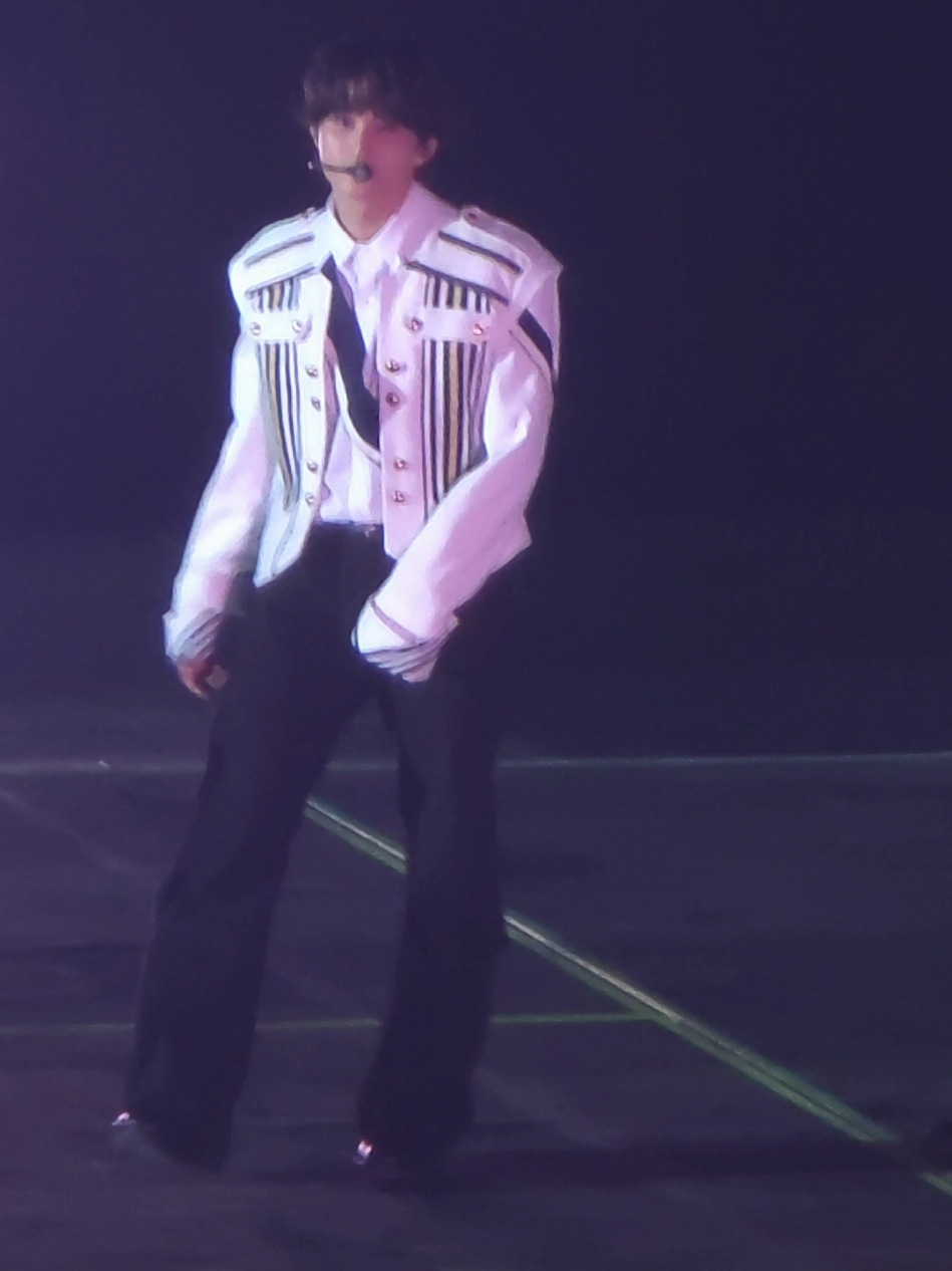 meleset dikit, aq tetap padamu Mark💙 #mark #haechan 