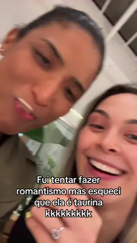 Quase comeu meu dedo kkkkkkk  #lgbt #fy #casaldeelass #humor #amorlgbt 